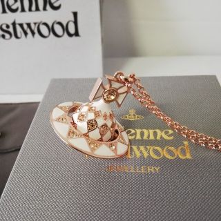 ヴィヴィアンウエストウッド(Vivienne Westwood)の【新品】ヴィヴィアン　オーブネックレス(ネックレス)