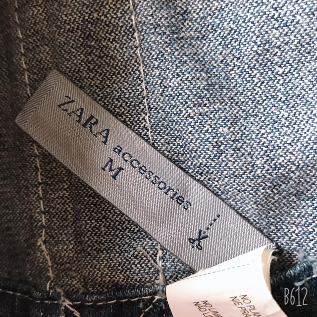 ZARA(ザラ)のザラ ZARA デニムバッグ レディースのバッグ(トートバッグ)の商品写真