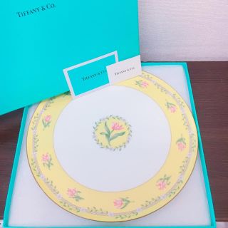 ティファニー(Tiffany & Co.)のTiffany& Co. ティファニー ピンクチューリップ プレート 大皿 箱付(食器)