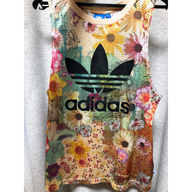 adidas メッシュタンク