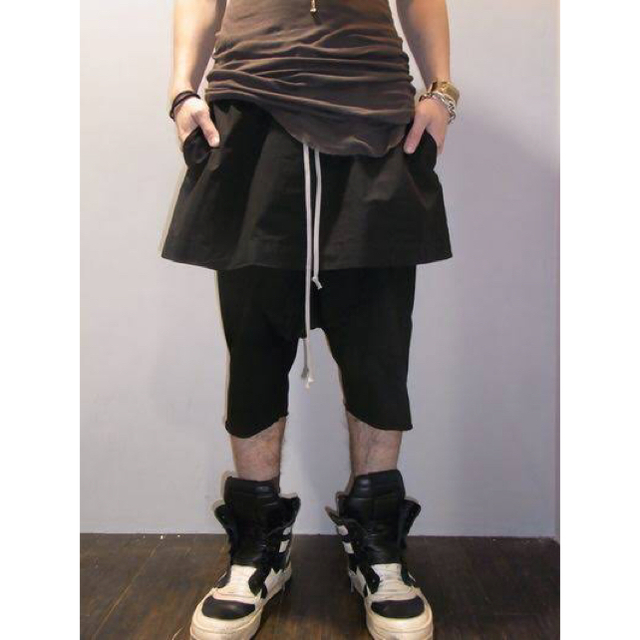 Rick Owens(リックオウエンス)のリックオウエンス スカートショーツ メンズのパンツ(ショートパンツ)の商品写真
