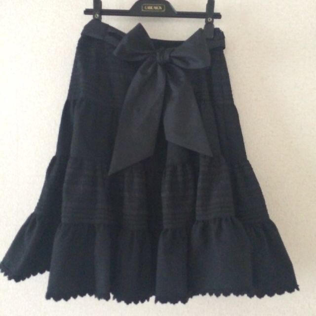 TO BE CHIC(トゥービーシック)のお値下げ¥9,000 レディースのスカート(ひざ丈スカート)の商品写真