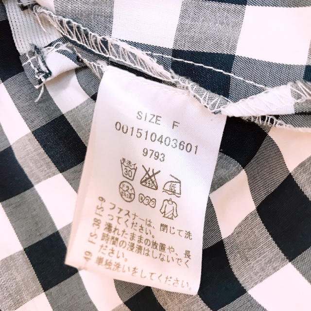 MERCURYDUO(マーキュリーデュオ)のフリルノースリーブ レディースのトップス(シャツ/ブラウス(半袖/袖なし))の商品写真