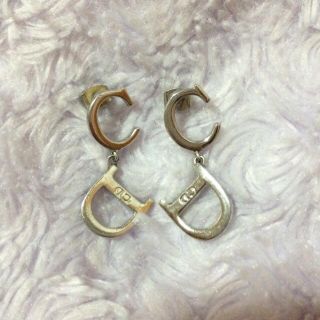 クリスチャンディオール(Christian Dior)のディオール♡ピアス(ピアス)