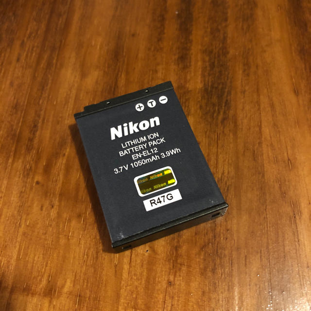 Nikon(ニコン)のNikon EN-EL12 バッテリー スマホ/家電/カメラのスマートフォン/携帯電話(バッテリー/充電器)の商品写真