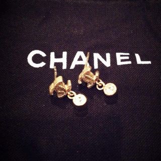 シャネル(CHANEL)の♡CHANELピアス♡(ピアス)