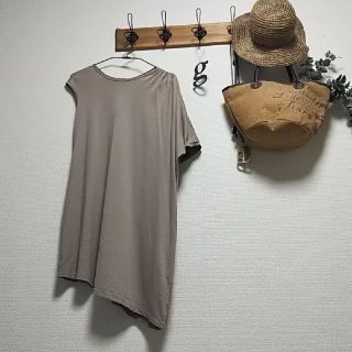 ユニクロ(UNIQLO)のUNIQLO デザインTシャツ👕(Tシャツ(半袖/袖なし))