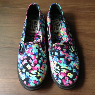 ヴァンズ(VANS)のVANS 花柄スリッポン(スニーカー)