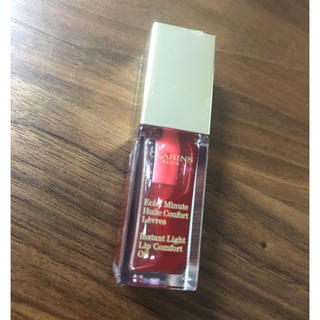 クラランス(CLARINS)の【クラランス】コンフォートリップオイル 03 red berry(リップグロス)