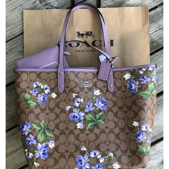 coach コーチ  リバーシブルトートバッグ シグネチャ柄xフローラル柄約500g