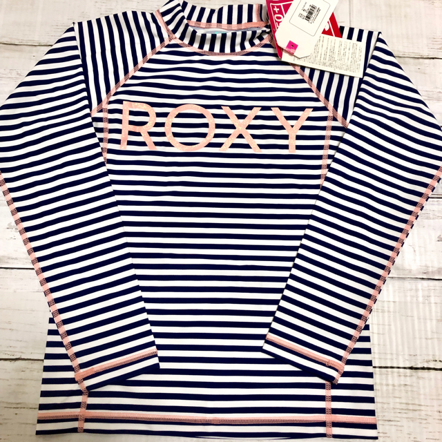 Roxy(ロキシー)のさと様専用 ロキシー ラッシュガード スイムウェア 130 キッズ/ベビー/マタニティのキッズ服女の子用(90cm~)(水着)の商品写真