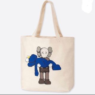 ユニクロ(UNIQLO)のKAWS トートバッグ (トートバッグ)