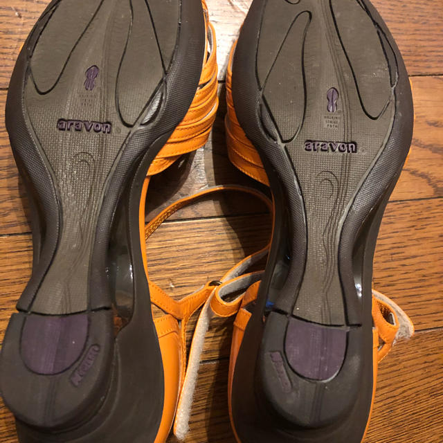 Aravon(アラヴォン)のアラヴォン  美品  サンダル  24cm レディースの靴/シューズ(サンダル)の商品写真