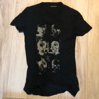 ニールバレット(NEIL BARRETT)の【NEIL BARRETT】  ニールバレット VネックTシャツ(Tシャツ/カットソー(半袖/袖なし))