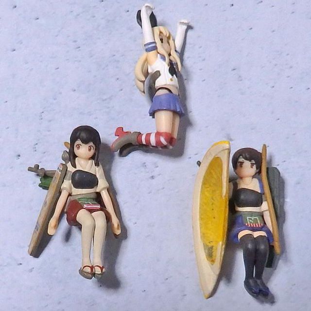 艦これ ぬいぐるみ 赤城、加賀セット Amazon.co.jp: メガジャンボ寝そべりぬいぐるみ 赤城 加賀 2体