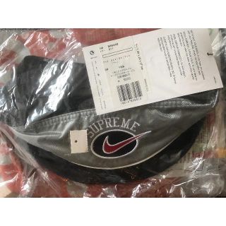 シュプリーム(Supreme)のsupreme nike shoulder bag silver(ウエストポーチ)