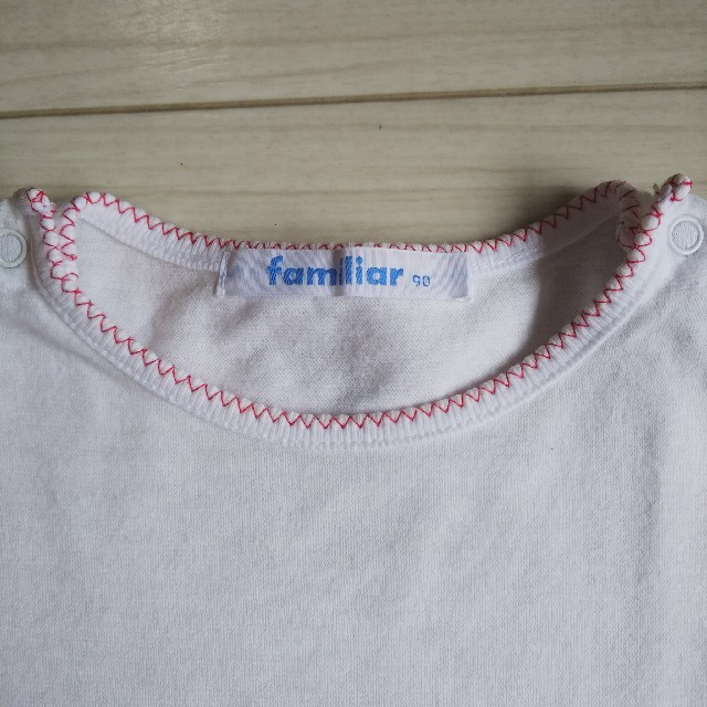 familiar(ファミリア)の大幅値下げ中！ファミリア 白の半袖 キッズ/ベビー/マタニティのキッズ服女の子用(90cm~)(Tシャツ/カットソー)の商品写真