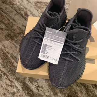 アディダス(adidas)のYeezy boost 350 V2 black 23sizeしぽ様 専用(スニーカー)