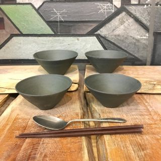 新品 陶器 陶芸作家 人気の角ボウル4個D(食器)