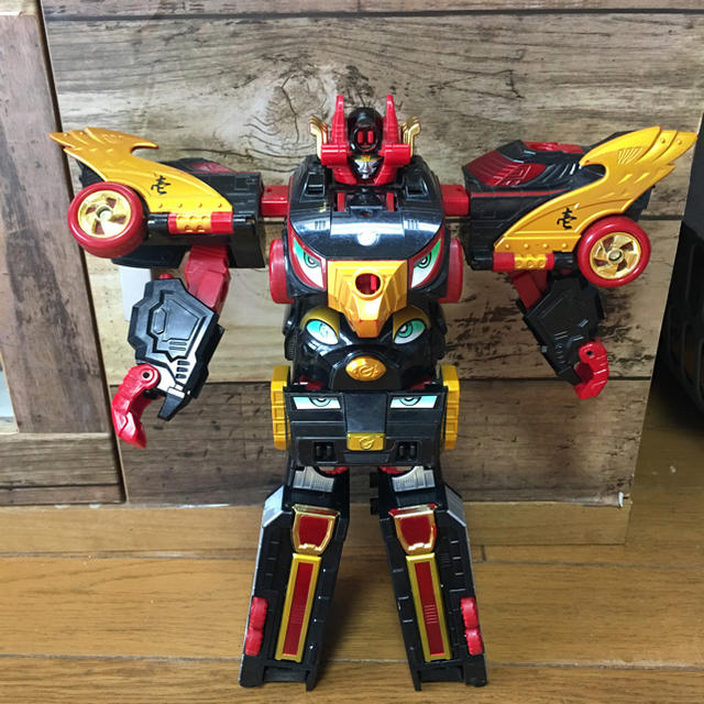 BANDAI(バンダイ)のゴーオンジャー  炎神大将軍 値下げしました エンタメ/ホビーのフィギュア(特撮)の商品写真