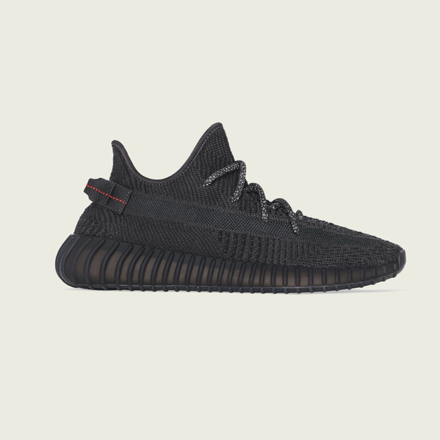 YEEZY BOOST 350 V2スニーカー