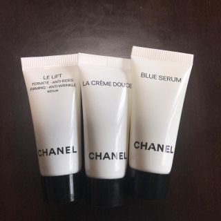 シャネル(CHANEL)のみーの様専用出品  ブルーセラム美容液(美容液)