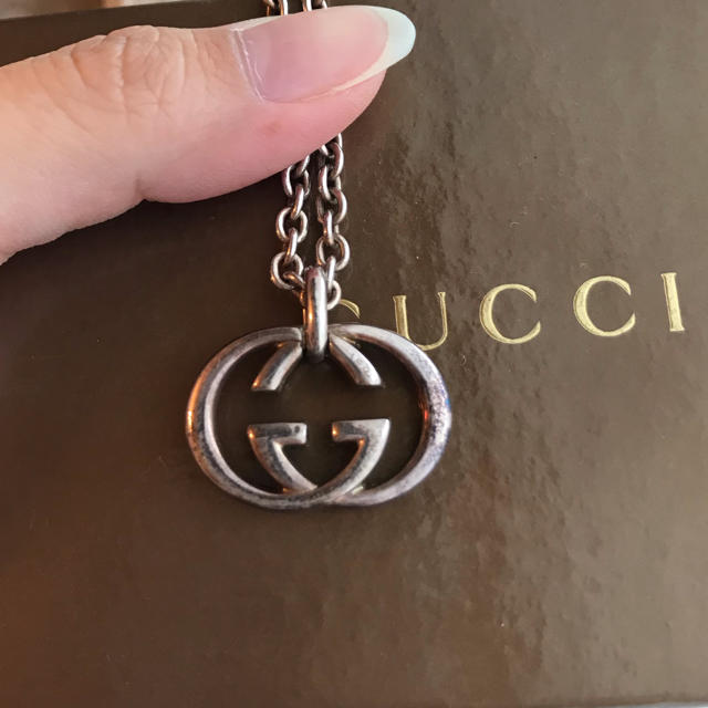 GUCCIシルバーネックレス GUCCIシルバーネックレス