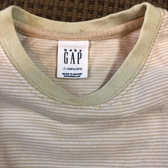 babyGAP(ベビーギャップ)のbabyGap Tシャツ ベージュボーダー キッズ/ベビー/マタニティのキッズ服男の子用(90cm~)(Tシャツ/カットソー)の商品写真