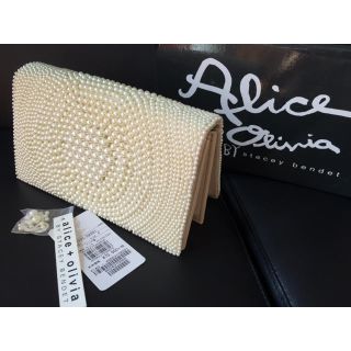 アリスアンドオリビア(Alice+Olivia)のAlice+Olivia 定価¥75,600 クラッチバッグ(クラッチバッグ)