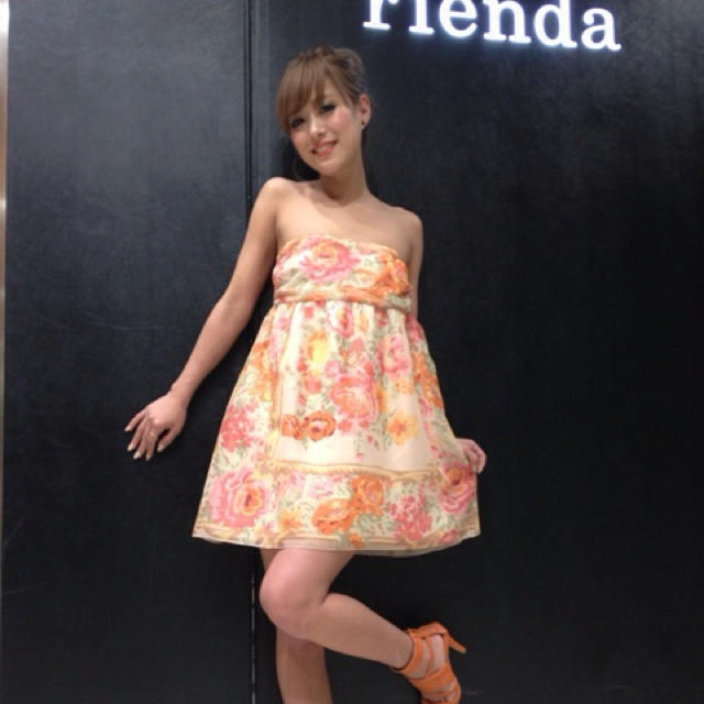 rienda(リエンダ)のrienda スカーフ柄ベアワンピース♡ レディースのワンピース(ミニワンピース)の商品写真