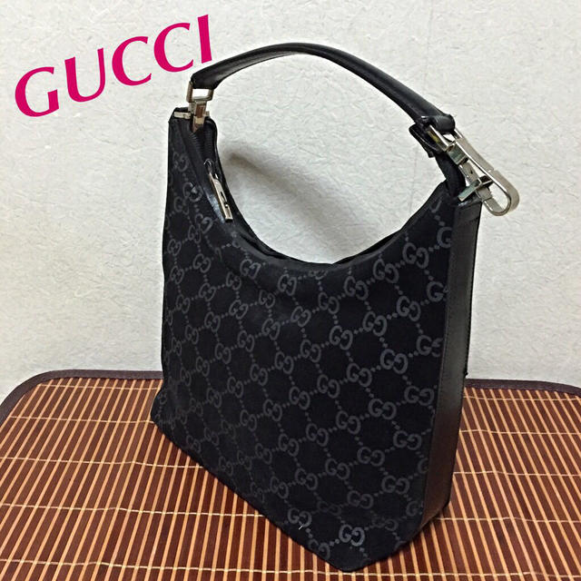 Gucci(グッチ)のイタリー製GUCCI ロゴスエードレザー レディースのバッグ(ショルダーバッグ)の商品写真