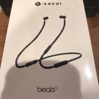 サカイ(sacai)の新品未開封 sacai beats X ワイヤレスイヤフォン 黒(ヘッドフォン/イヤフォン)