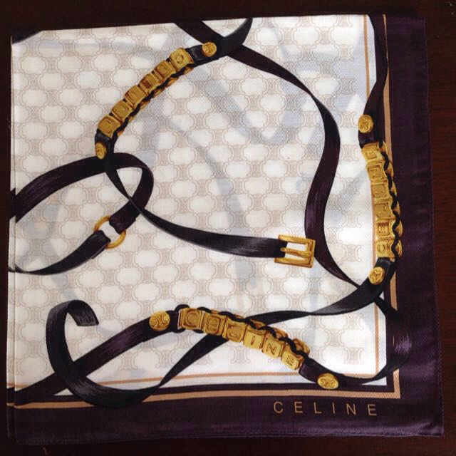 celine(セリーヌ)のまるまま様専用 レディースのファッション小物(バンダナ/スカーフ)の商品写真