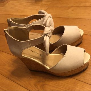 マジェスティックレゴン(MAJESTIC LEGON)の【⚠ミルキー様  専用⚠】リボンサンダル👡(サンダル)