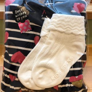 ベビーギャップ(babyGAP)のGAP ハート ボーダー ワンピース 靴下 ギフトセット 80(ワンピース)