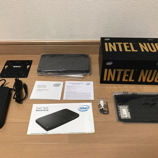 intel NUC (NUC6i7KYK) スマホ/家電/カメラのPC/タブレット(デスクトップ型PC)の商品写真