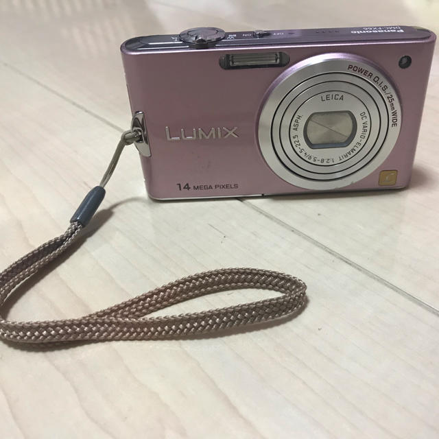 Panasonic(パナソニック)のLuMixデジカメ（ひろ君永遠大好きさん専用） スマホ/家電/カメラのカメラ(コンパクトデジタルカメラ)の商品写真