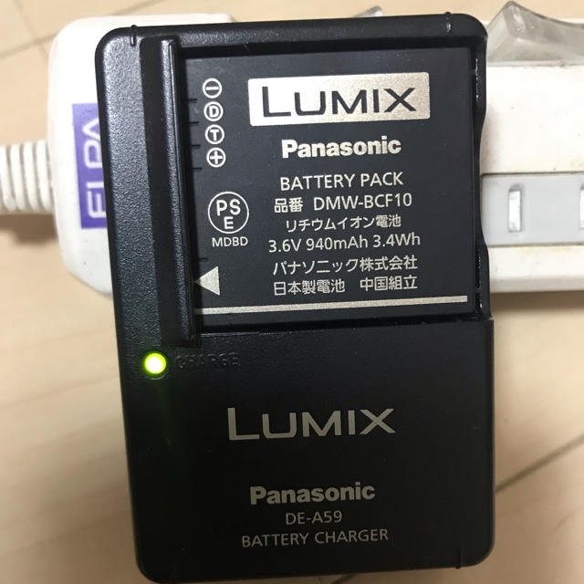 Panasonic(パナソニック)のLuMixデジカメ（ひろ君永遠大好きさん専用） スマホ/家電/カメラのカメラ(コンパクトデジタルカメラ)の商品写真