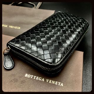 ボッテガヴェネタ(Bottega Veneta)の【美品】ボッテガヴェネタ／長財布／ラウンドZIP／ブラック／ラムレザー(長財布)