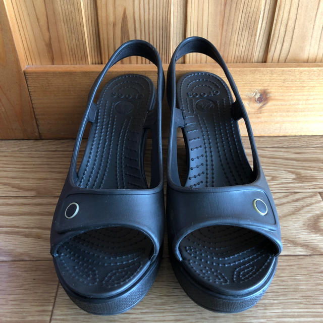 crocs(クロックス)のcrocsサンダル☆Mサイズ(23㎝〜23.5㎝) レディースの靴/シューズ(サンダル)の商品写真