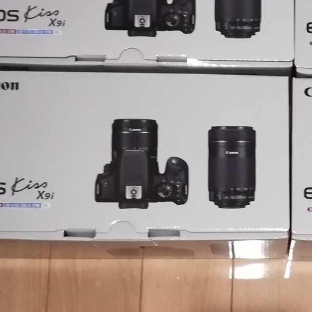 Canon　デジタル一眼レフカメラ EOS Kiss X9i ダブルズームキット