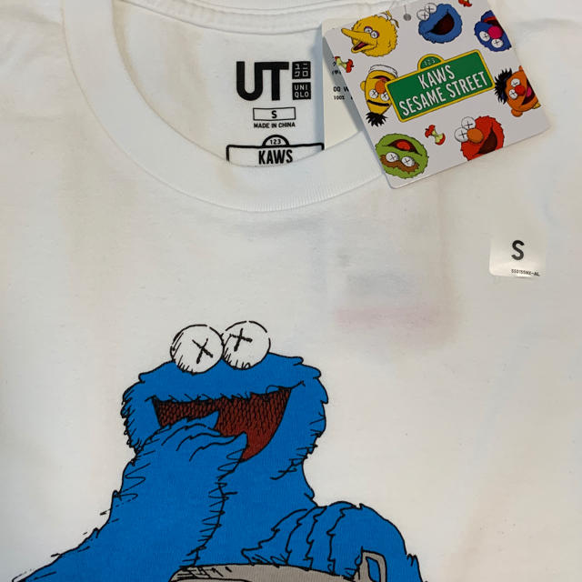 UNIQLO(ユニクロ)のUNIQLO カウズ セサミストリートSサイズ メンズのトップス(Tシャツ/カットソー(半袖/袖なし))の商品写真