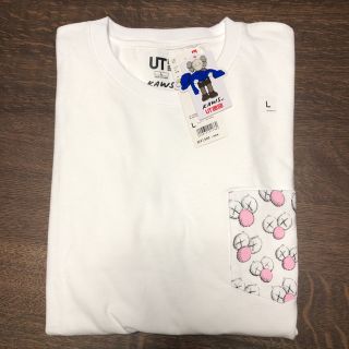 ユニクロ(UNIQLO)のＴシャツ ユニクロ カウズ(Tシャツ/カットソー(半袖/袖なし))