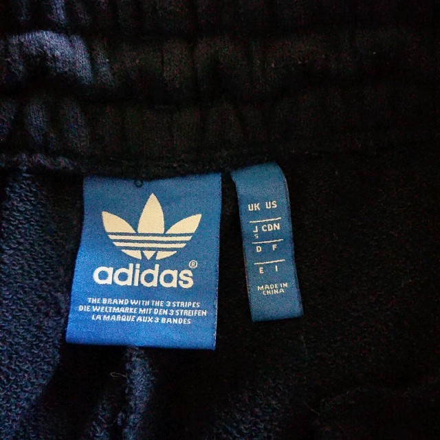 adidas(アディダス)のアディダスadidasスウェットパンツsizeS メンズのパンツ(その他)の商品写真