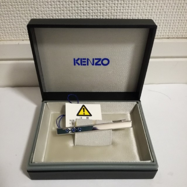 KENZO(ケンゾー)のkenzo タイピン メンズのファッション小物(ネクタイピン)の商品写真
