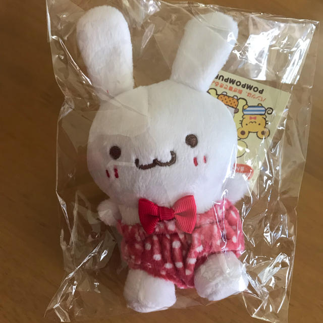サンリオ💛ポムポムプリン バースデー ぬいぐるみ パウダー