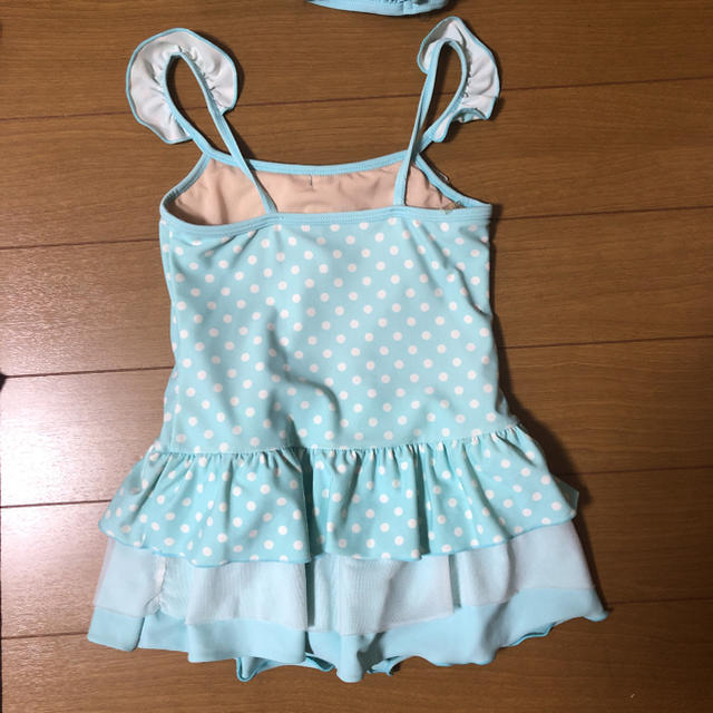 水着120cm、帽子付き キッズ/ベビー/マタニティのキッズ服女の子用(90cm~)(水着)の商品写真