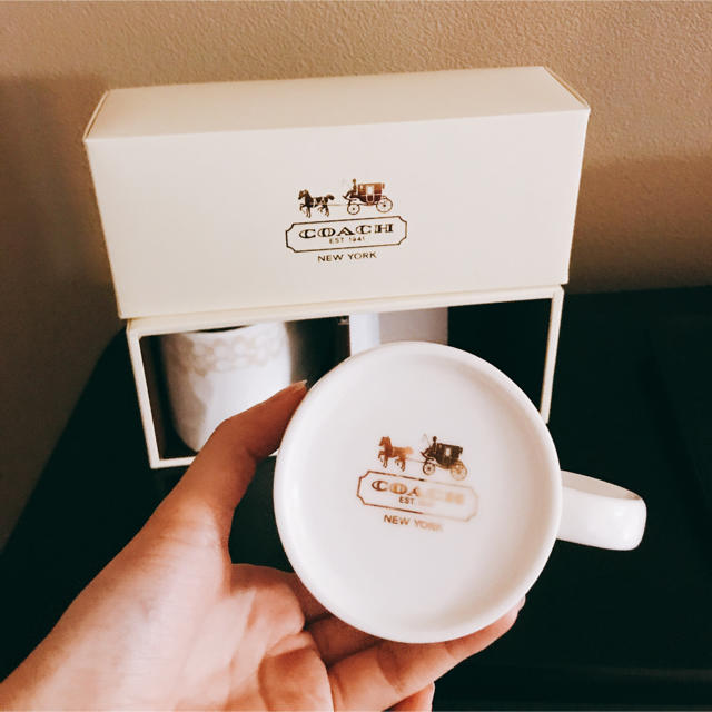 COACH(コーチ)のコーチ マグカップ 2個セット インテリア/住まい/日用品のキッチン/食器(グラス/カップ)の商品写真