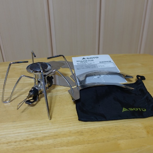 新富士バーナー(シンフジパートナー)のSOTO ST-310 レギュレーターストーブ 風防 遮熱板ほかセット スポーツ/アウトドアのアウトドア(ストーブ/コンロ)の商品写真
