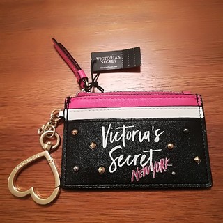 ヴィクトリアズシークレット(Victoria's Secret)のヴィクトリアシークレット　カードケース(名刺入れ/定期入れ)